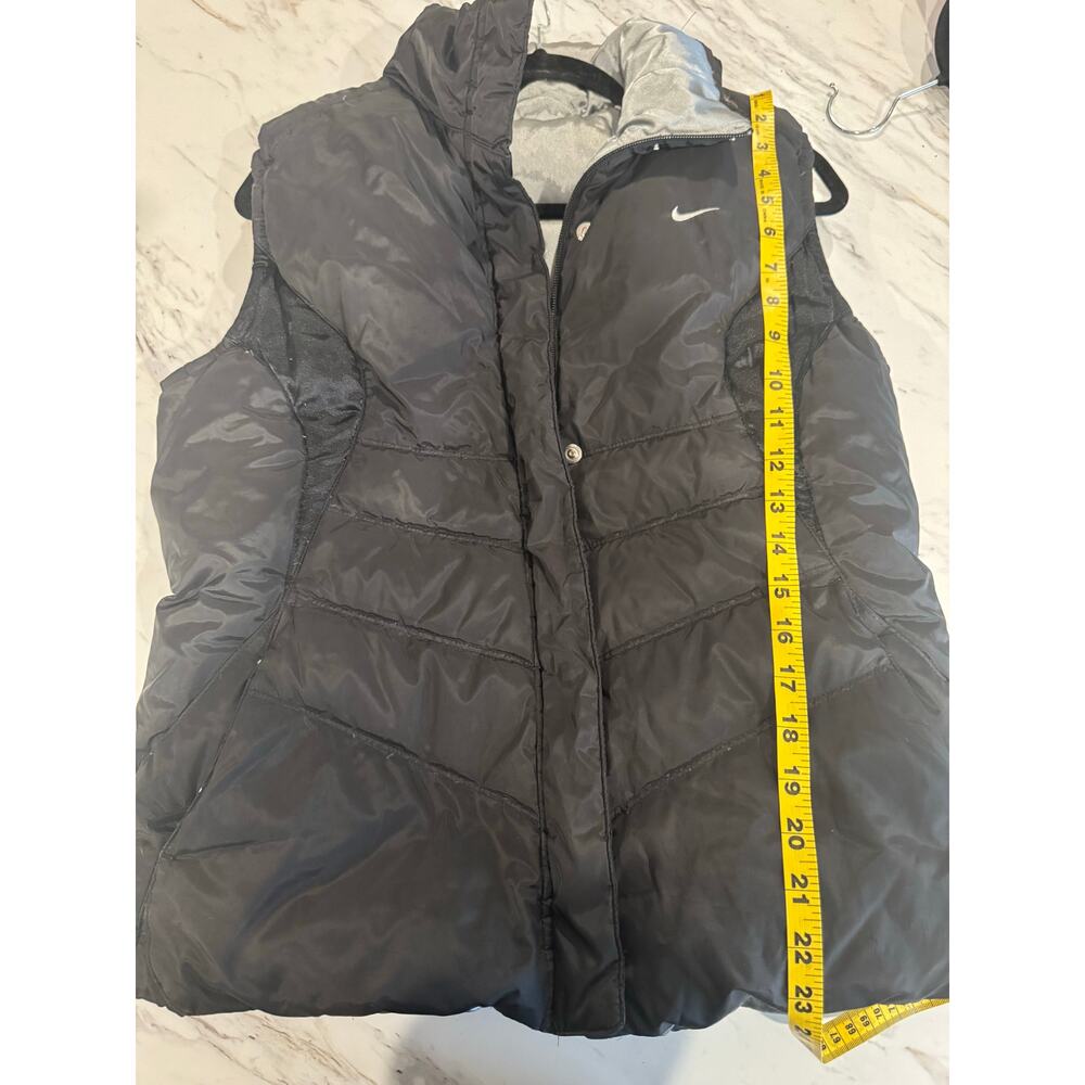 Nike Women’s Puffer Vest Black Gray Reversible Full Zip Pockets Size‎ M - Picture 5 of 6